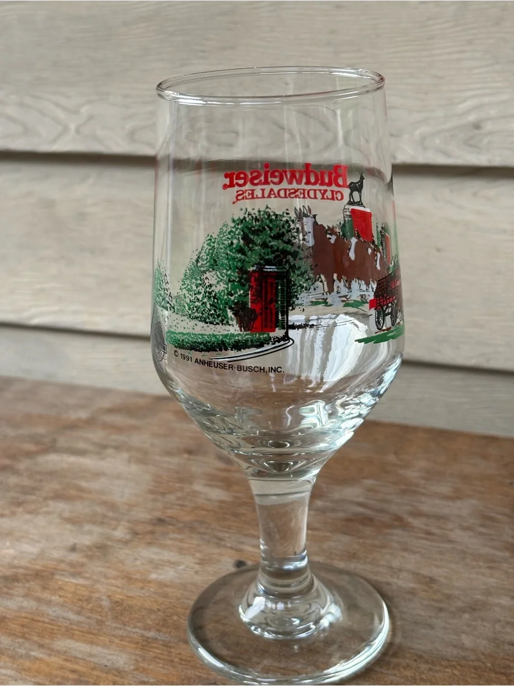 4 VTG 1991 Budweiser Clydesdales stemmed beer glasses featuring a winter scene